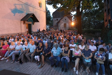 KONCERT POD ZVEZDAMI  KLAPI GALEB IN SOLINAR 01 FOTO LJUBO VUKELIČ
